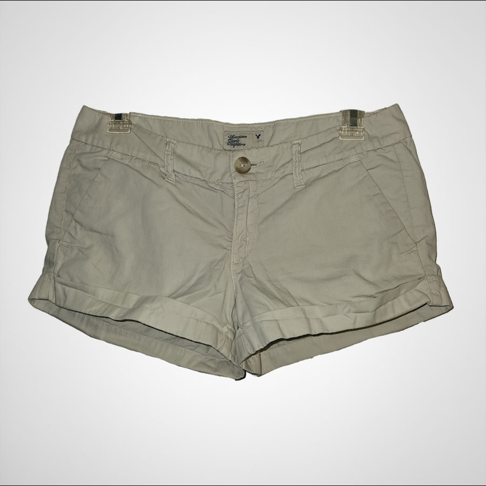 5/$10 American Eagle khaki Y2K 2000s mid rise cuffed shorts